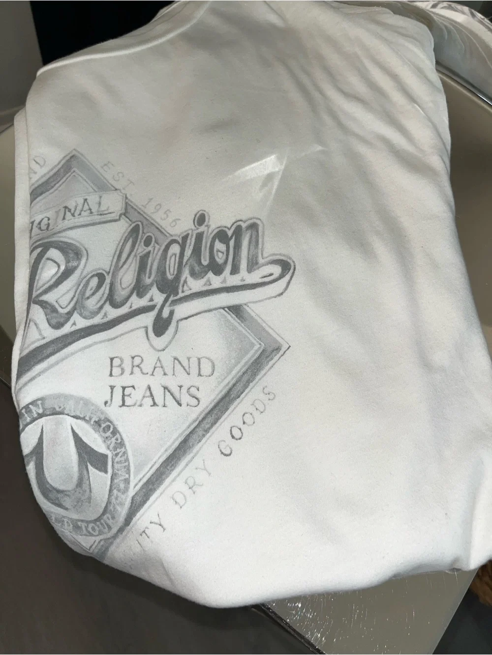 Men’s True Religion White/Grey T-Shirt Size 2XL